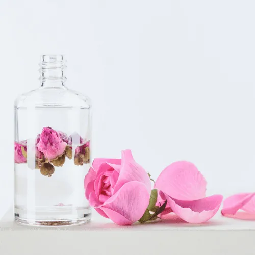 خواص گلاب برای پوست و مو